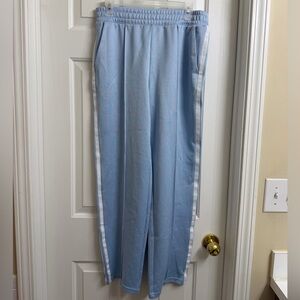 Old Navy Women’s Athletic Pants - M